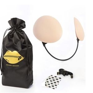 Misses Kisses moderate plunge bra